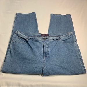 Gloria Vanderbild Light Wash Jeans Size 24W Short